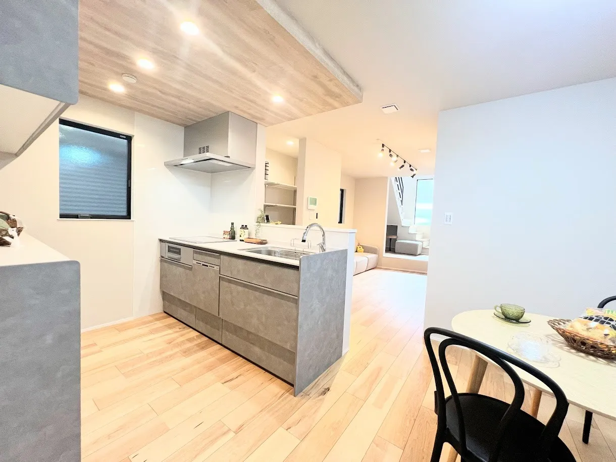 ヌック・ネイルサロン希望をかなえた伊丹市注文住宅ZEH